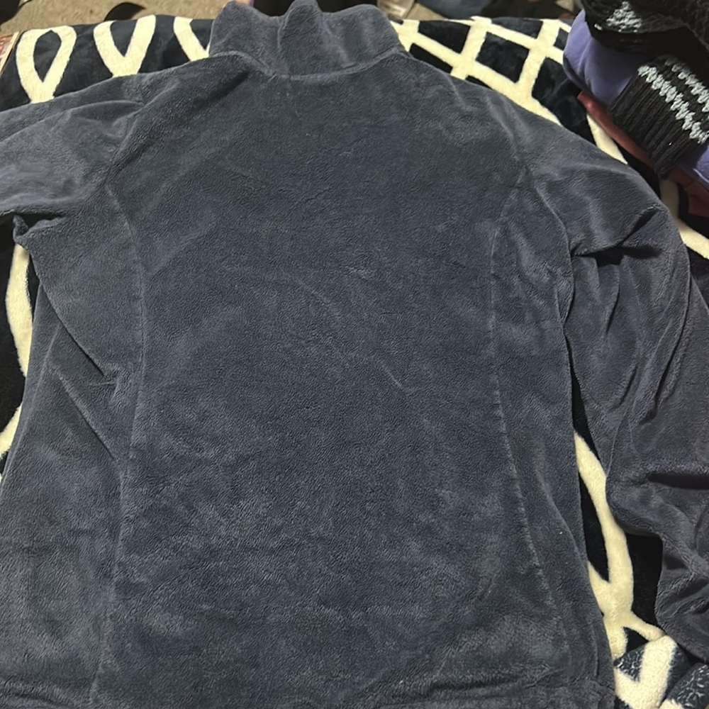 Size medium - Picture 2 of 3